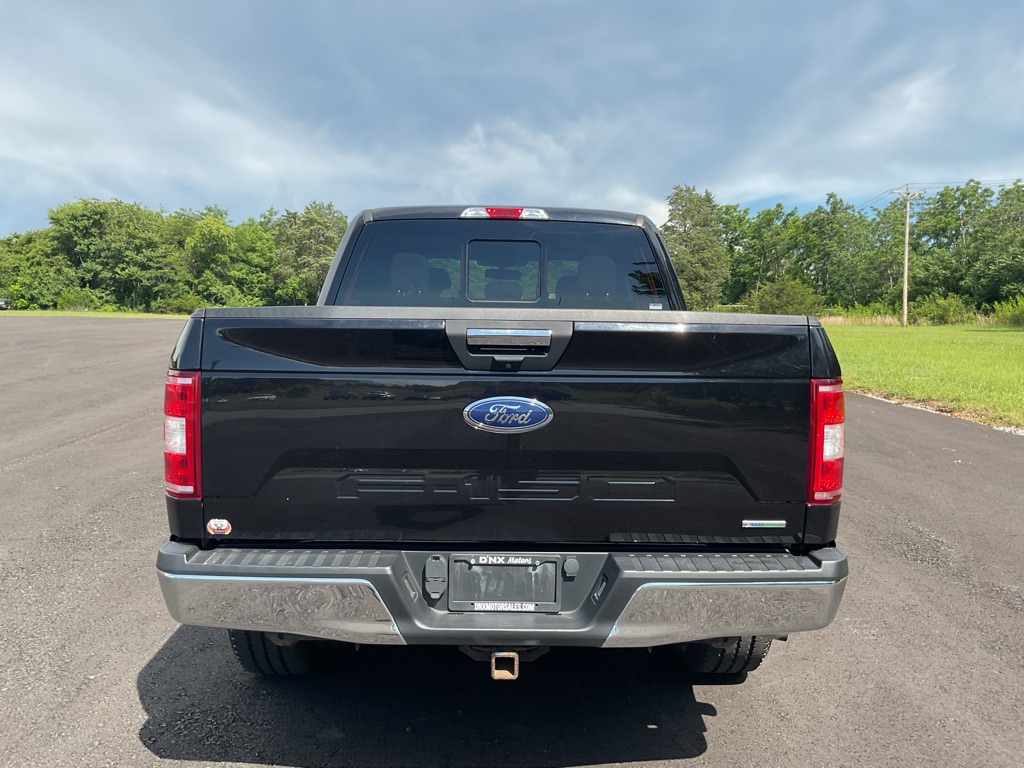Photo 6 of this FORD F150