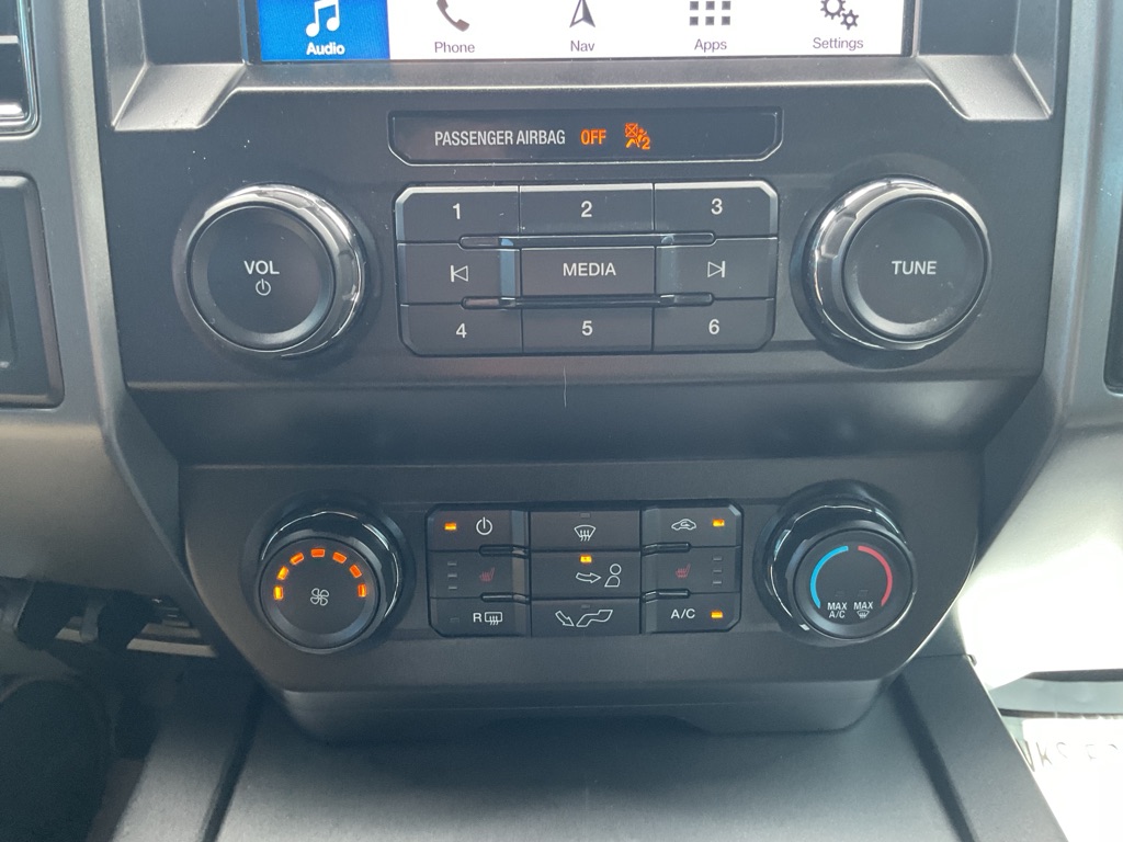 Photo 38 of this FORD F150