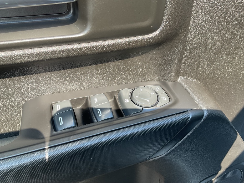 Photo 25 of this CHEVROLET SILVERADO 2500