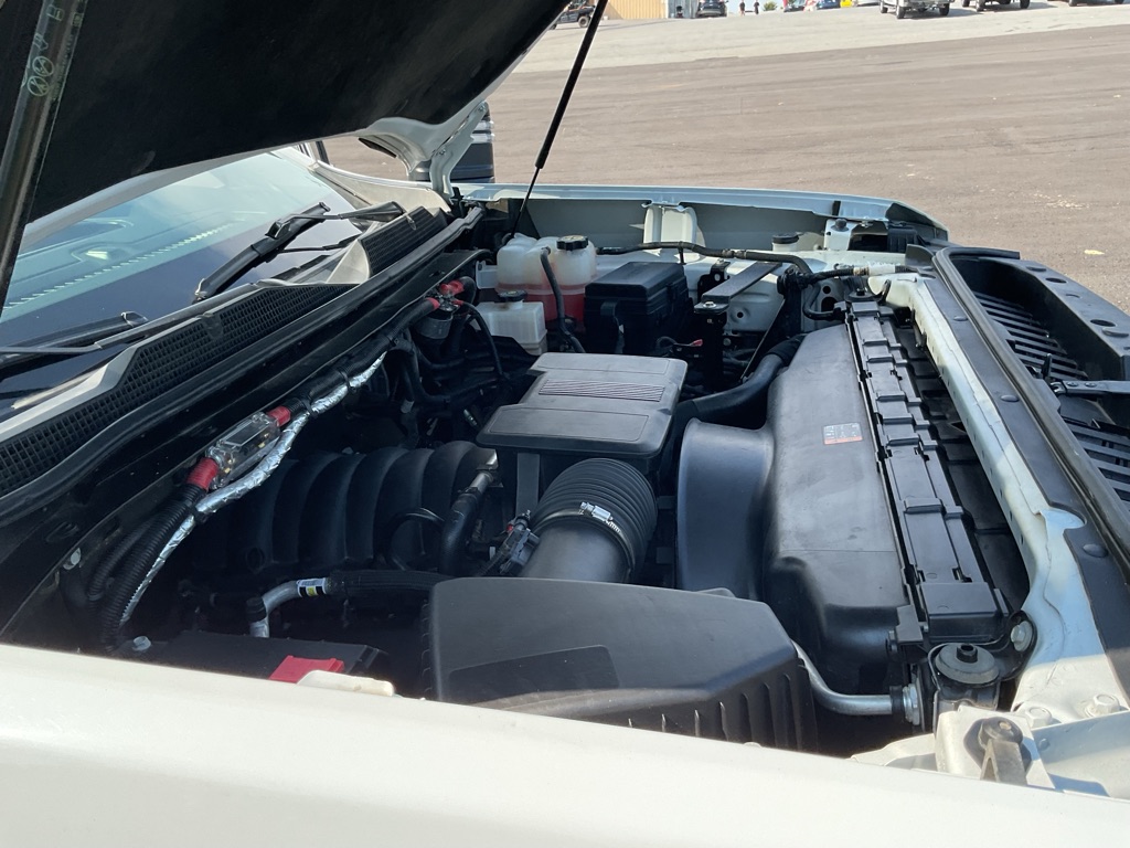 Photo 18 of this CHEVROLET SILVERADO 2500