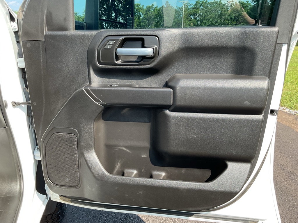 Photo 49 of this CHEVROLET SILVERADO 2500