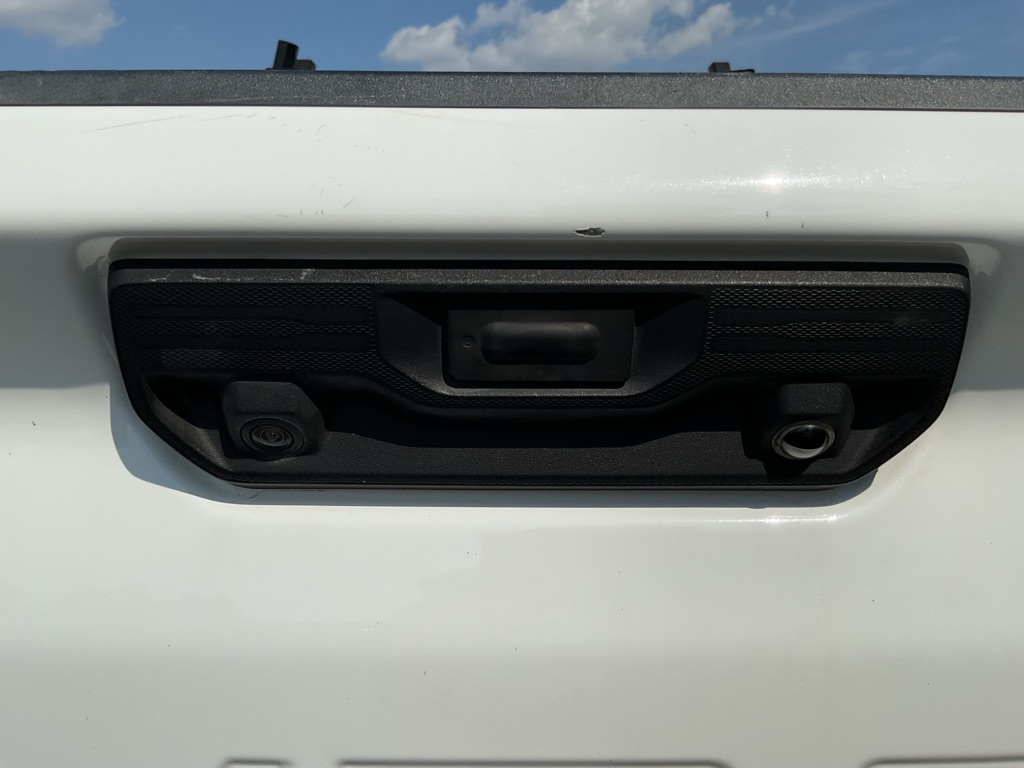 Photo 7 of this CHEVROLET SILVERADO 2500