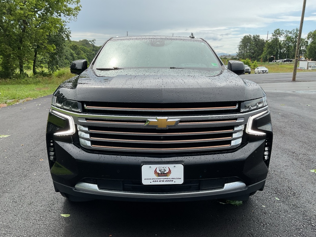 Photo 16 of this CHEVROLET SUBURBAN