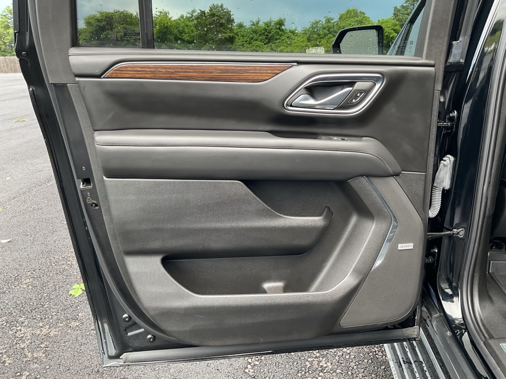 Photo 50 of this CHEVROLET SUBURBAN