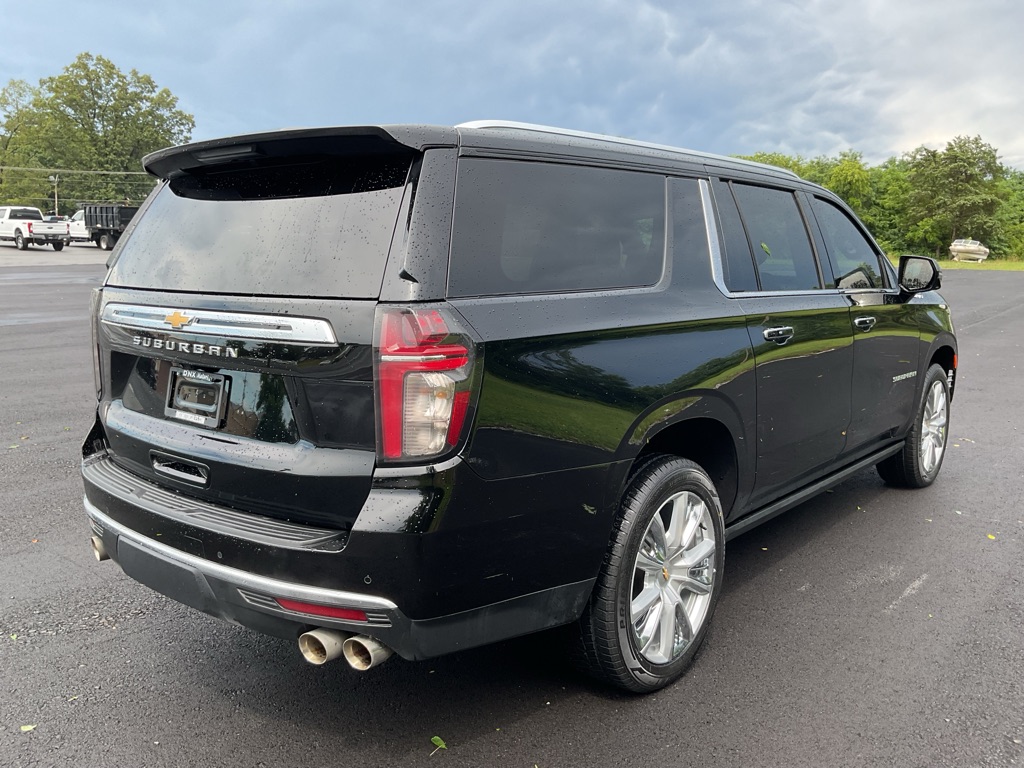 Photo 11 of this CHEVROLET SUBURBAN