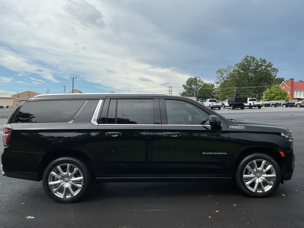 Photo 13 of this CHEVROLET SUBURBAN