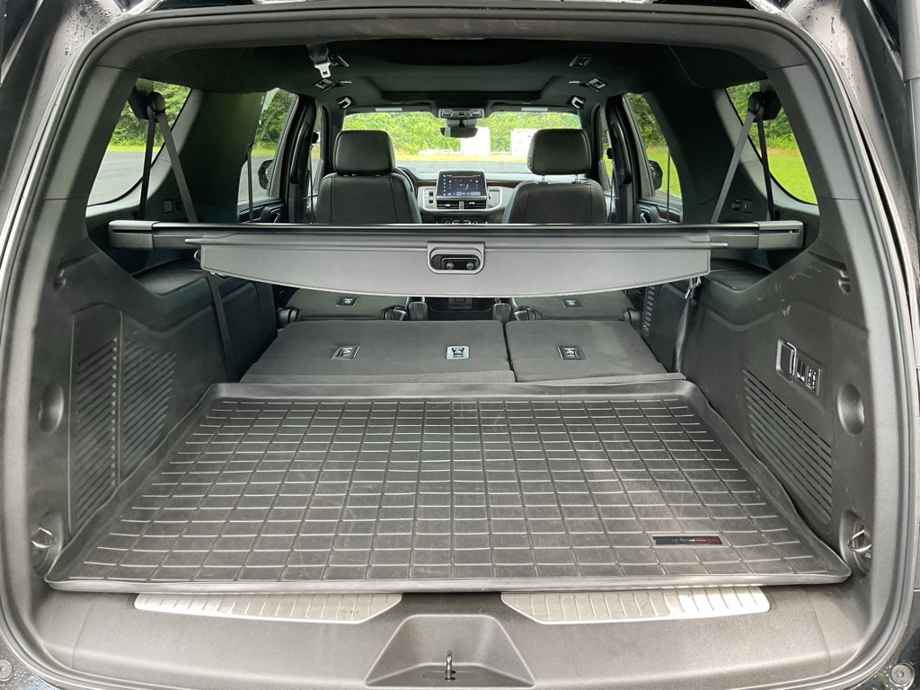 Photo 8 of this CHEVROLET SUBURBAN
