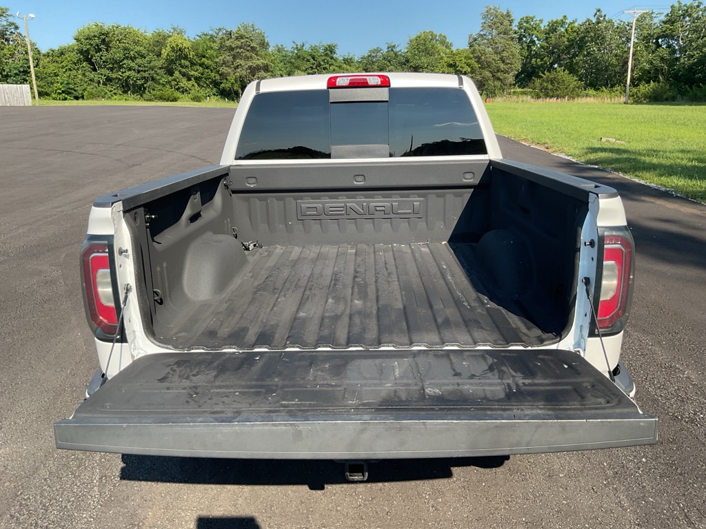 Photo 10 of this GMC SIERRA