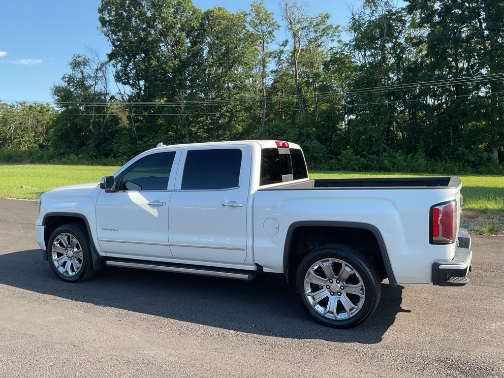 Photo 4 of this GMC SIERRA
