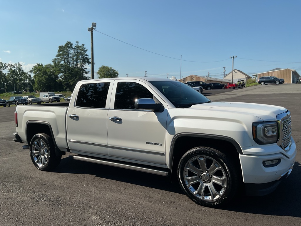 Photo 14 of this GMC SIERRA