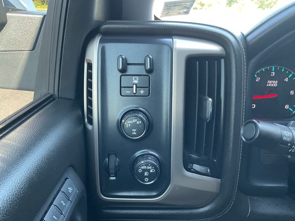 Photo 33 of this GMC SIERRA