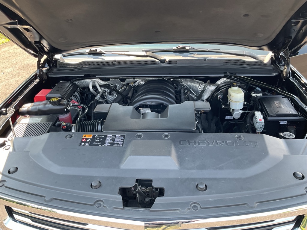 Photo 18 of this CHEVROLET SUBURBAN