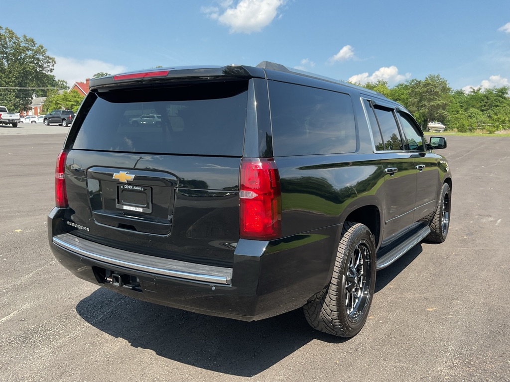 Photo 12 of this CHEVROLET SUBURBAN