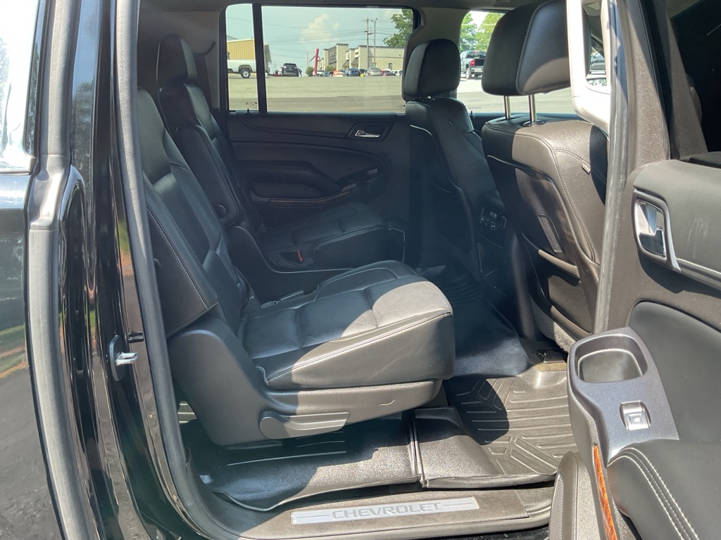 Photo 56 of this CHEVROLET SUBURBAN