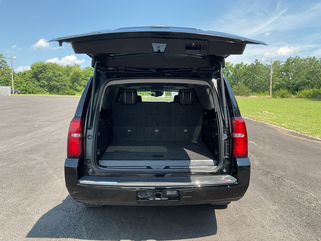 Photo 8 of this CHEVROLET SUBURBAN