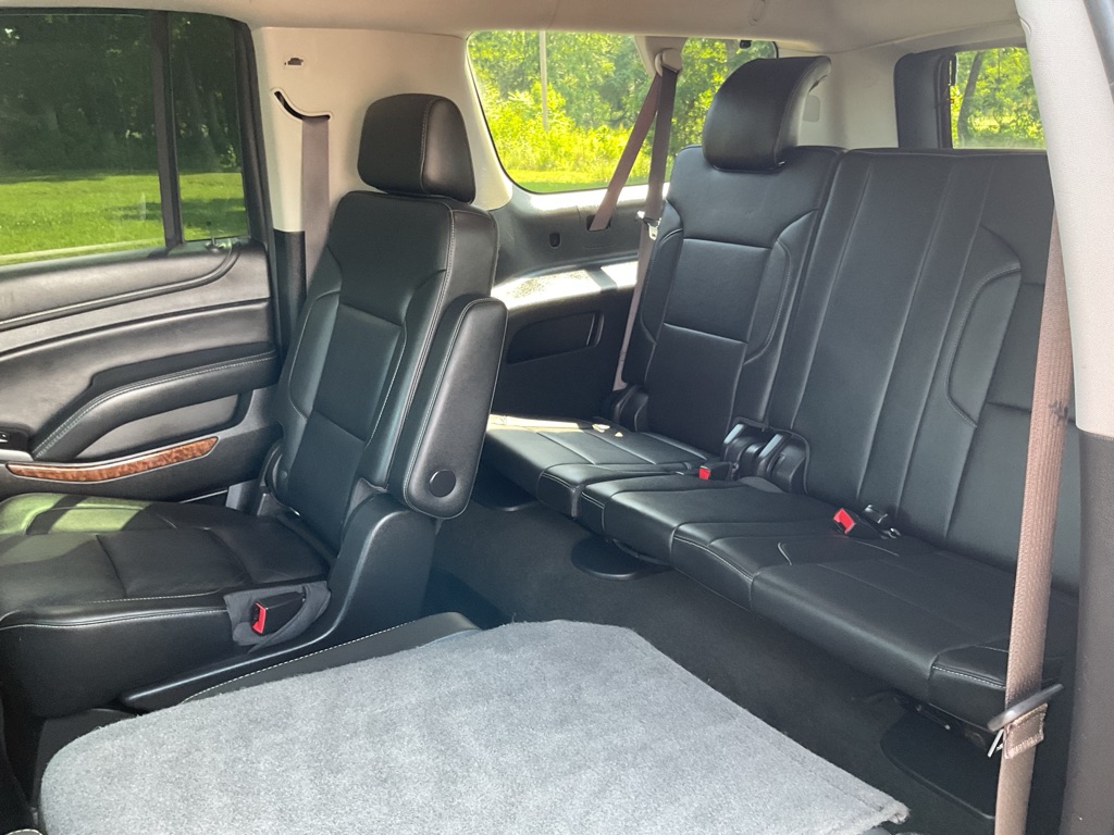 Photo 54 of this CHEVROLET SUBURBAN
