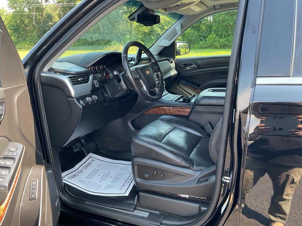 Photo 30 of this CHEVROLET SUBURBAN