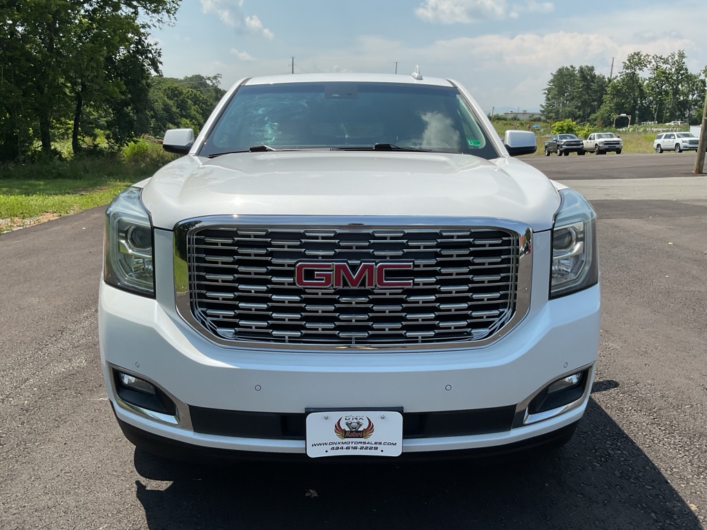 Photo 17 of this GMC YUKON XL