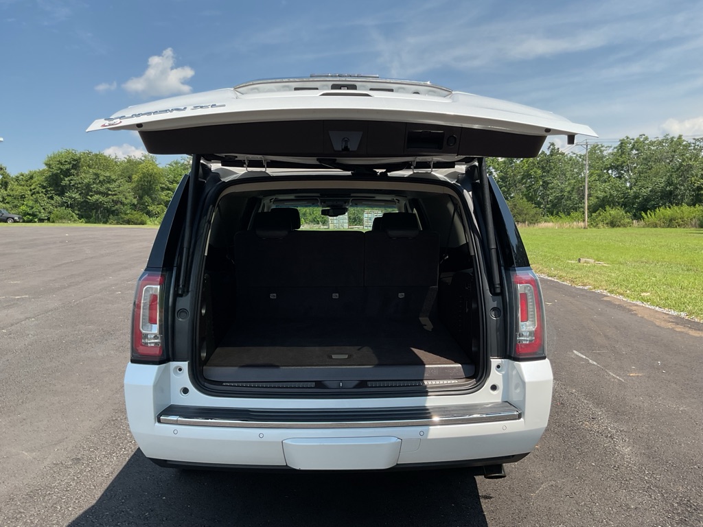 Photo 8 of this GMC YUKON XL