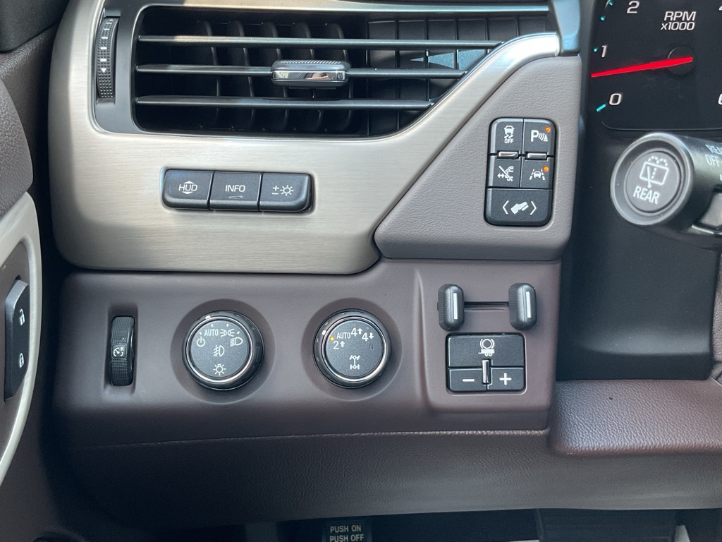Photo 35 of this GMC YUKON XL