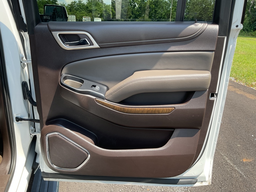 Photo 58 of this GMC YUKON XL