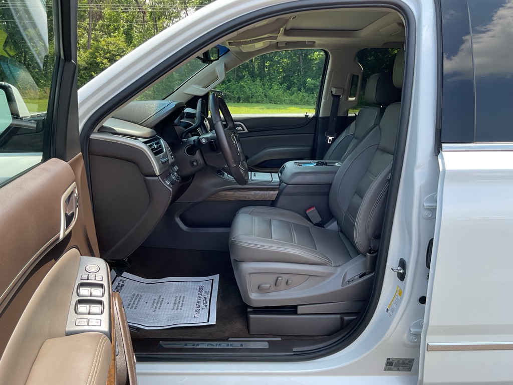 Photo 29 of this GMC YUKON XL