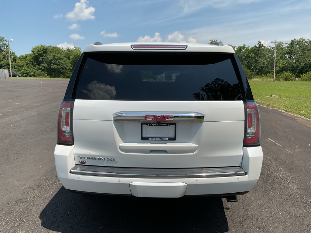 Photo 6 of this GMC YUKON XL