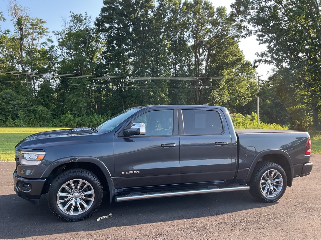 Photo 2 of this RAM 1500