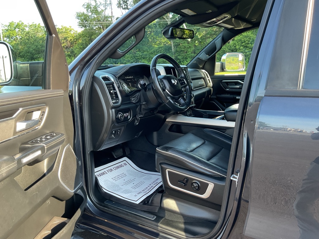 Photo 26 of this RAM 1500