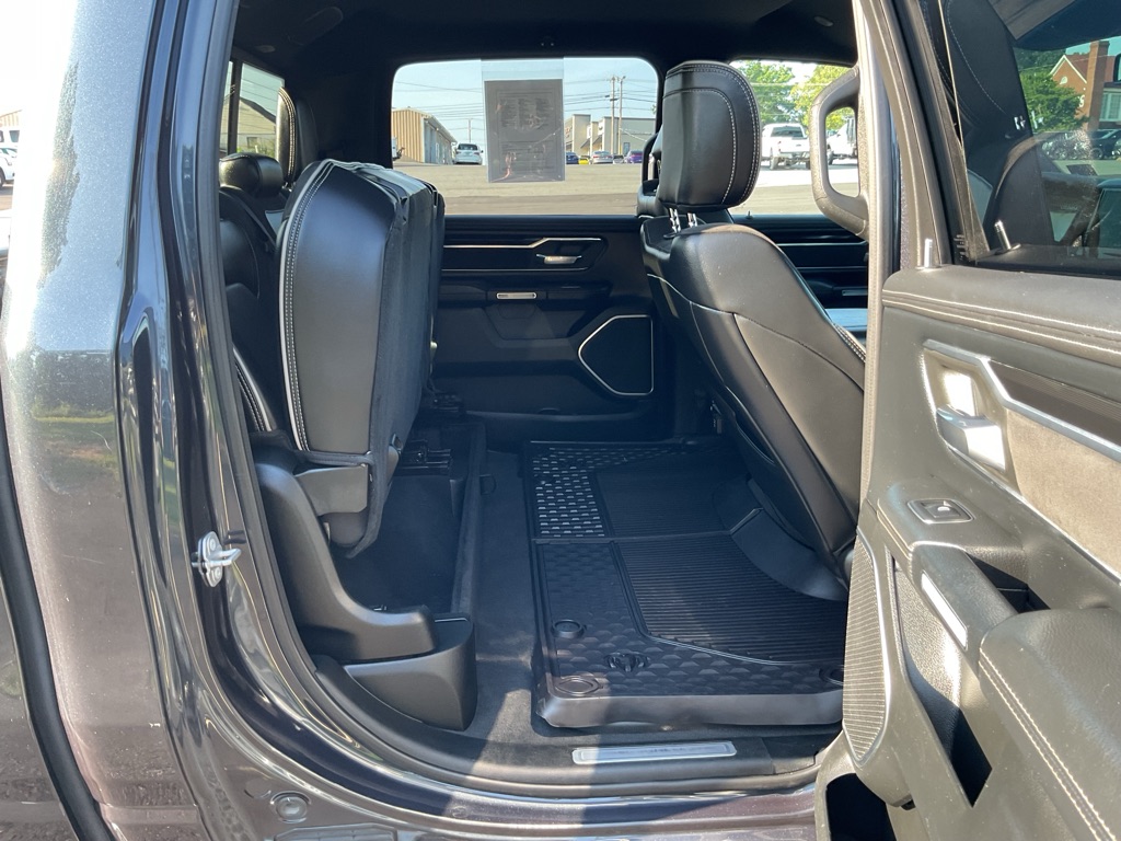 Photo 48 of this RAM 1500