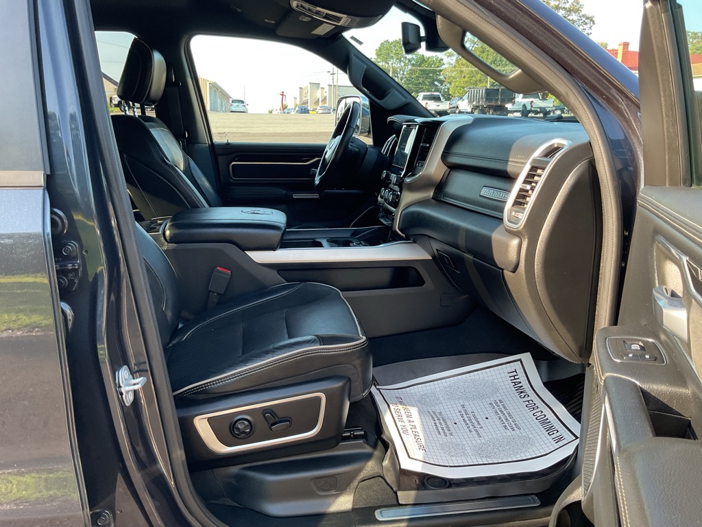 Photo 51 of this RAM 1500