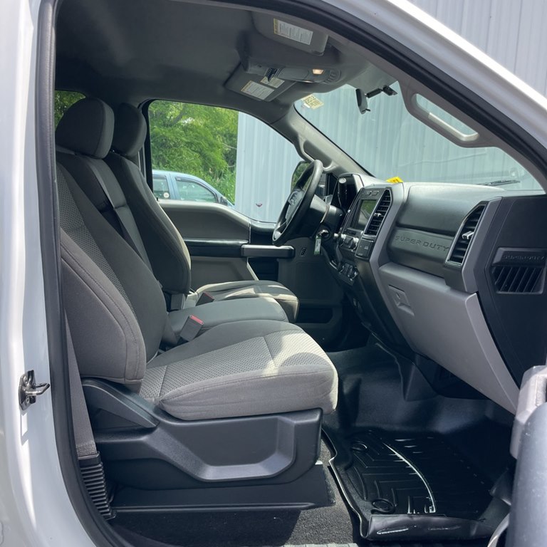 Photo 8 of this FORD F250