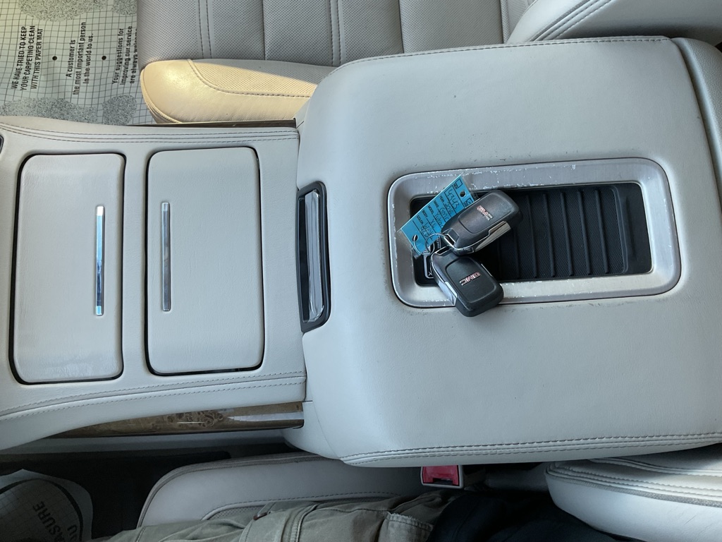 Photo 50 of this GMC YUKON XL