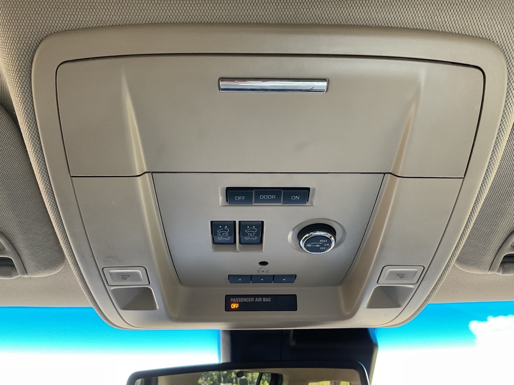 Photo 52 of this GMC YUKON XL