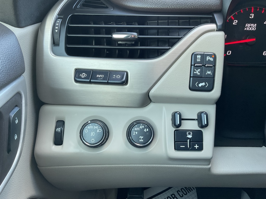 Photo 36 of this GMC YUKON XL