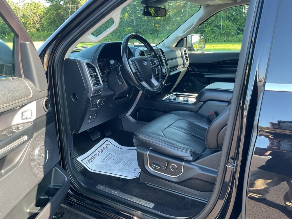 Photo 29 of this FORD EXPEDITION