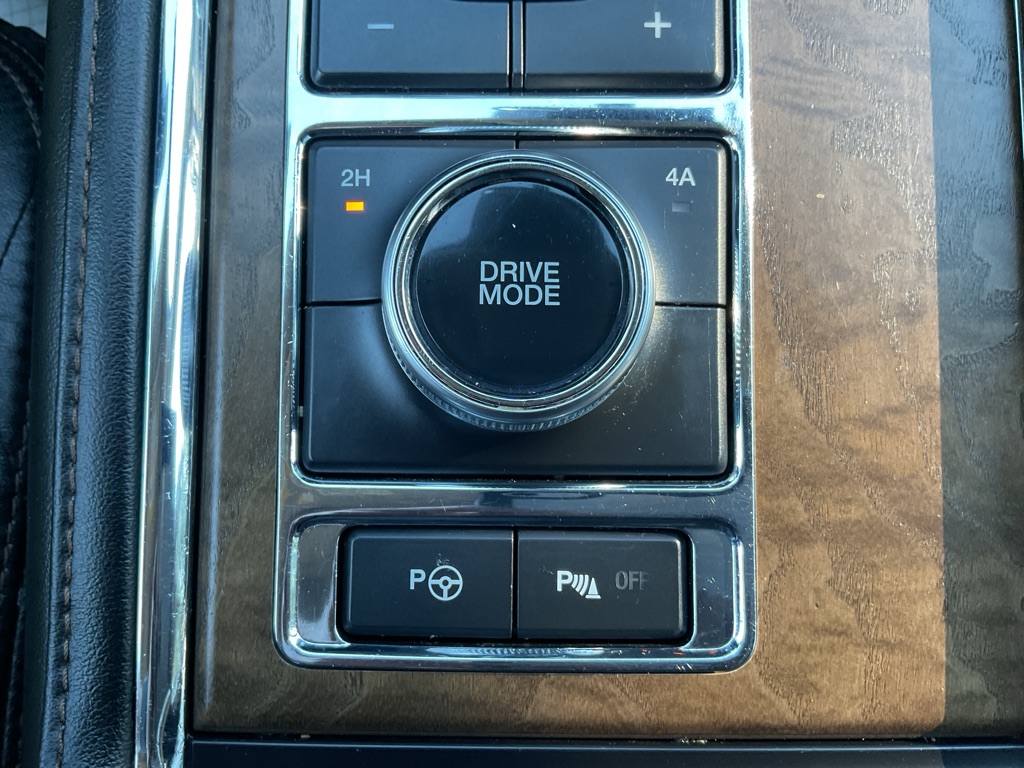Photo 46 of this FORD EXPEDITION