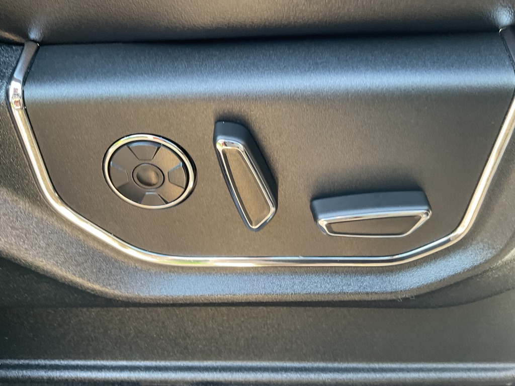 Photo 60 of this FORD EXPEDITION