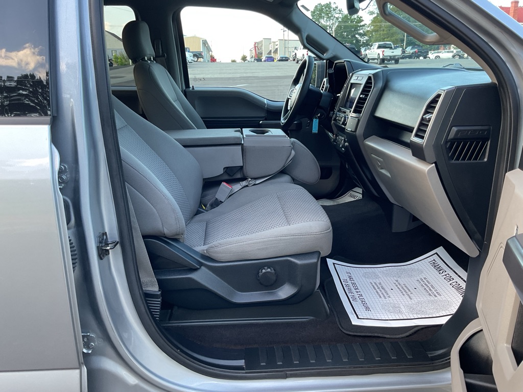 Photo 47 of this FORD F150