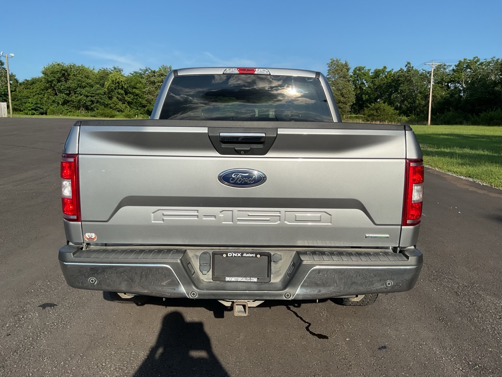 Photo 6 of this FORD F150