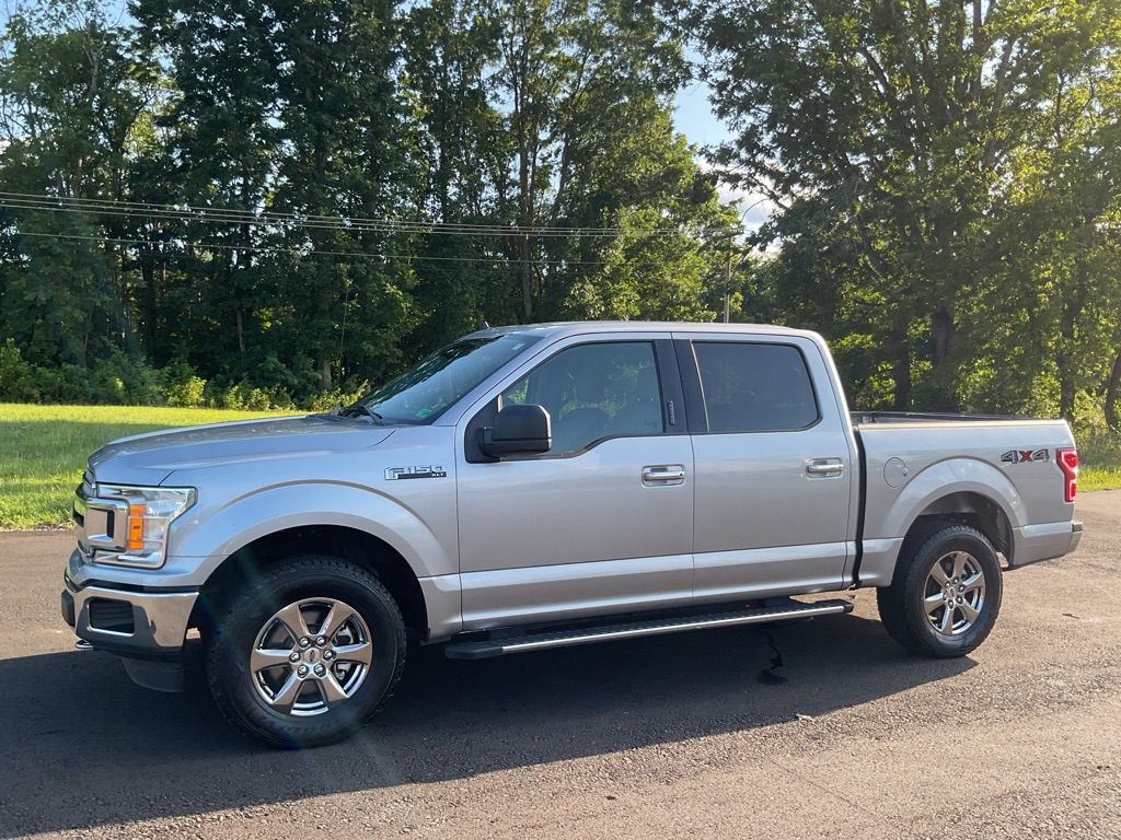 Photo 2 of this FORD F150