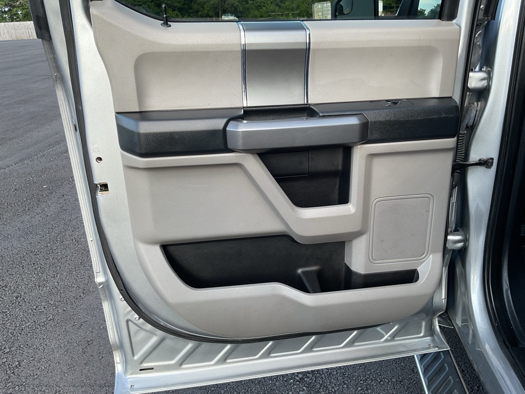 Photo 42 of this FORD F150