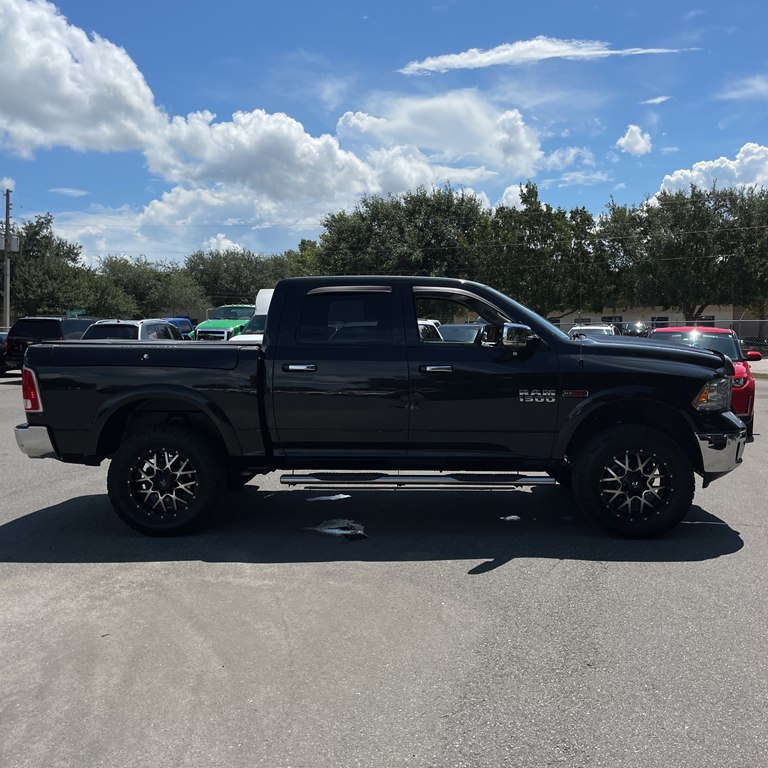 Photo 3 of this RAM 1500