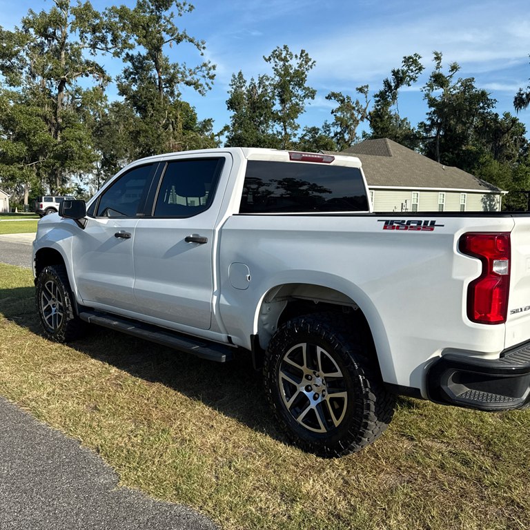 Photo 3 of this CHEVROLET SILVERADO 1500