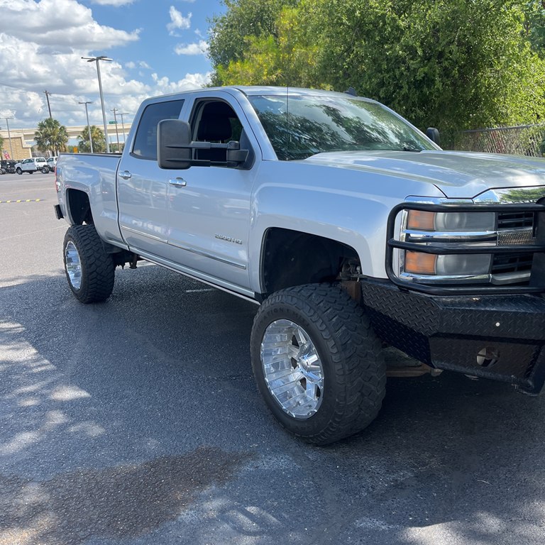 Photo 6 of this CHEVROLET SILVERADO 2500