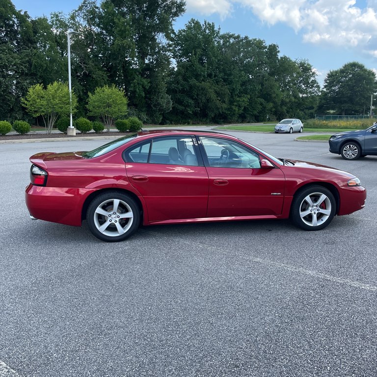 Photo 2 of this PONTIAC BONNEVILLE
