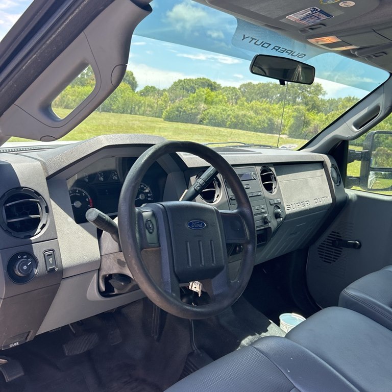 Photo 8 of this FORD F250