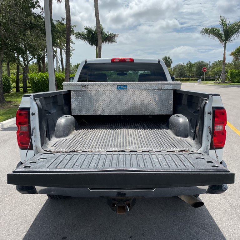 Photo 7 of this CHEVROLET SILVERADO 2500