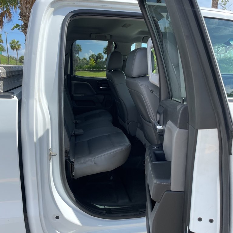 Photo 10 of this CHEVROLET SILVERADO 2500