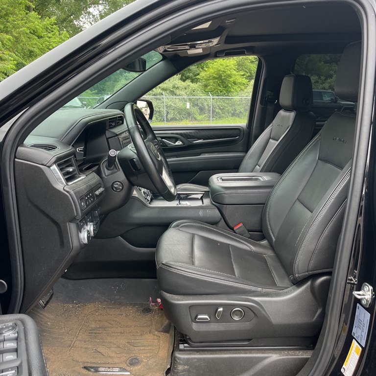 Photo 15 of this GMC YUKON XL